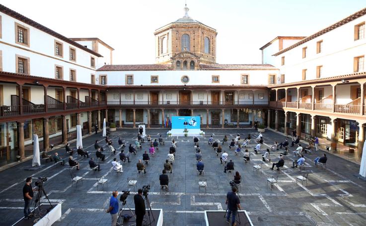 Homenaje a los supervivientes del coronavirus en el Día de Asturias