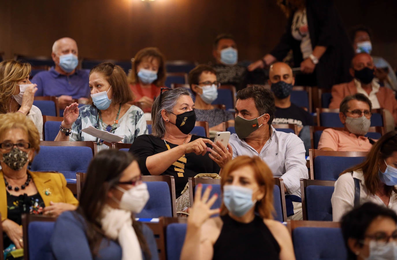 La soprano Beatriz Díaz, la mezzosoprano María José Suárez y el pianista Marcos Suárez actúaron hoy en el Auditorio Príncipe Felipe, en el seno de las fiestas de San Mateo.