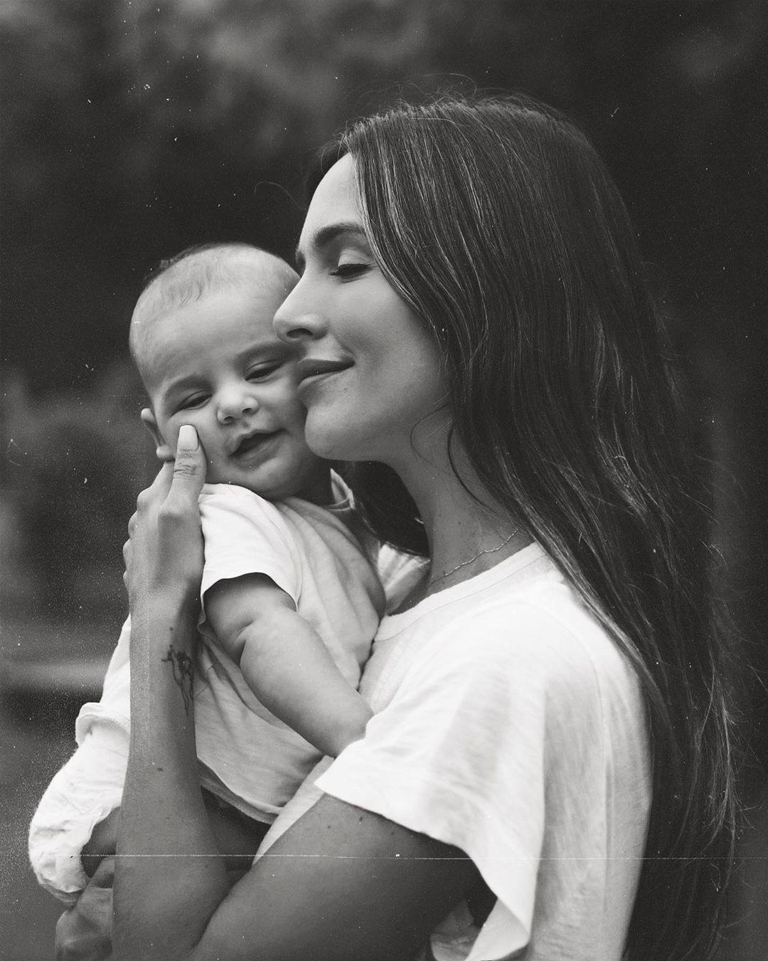 Rocío Osorno muestra a su hijo pequeño, Luis.