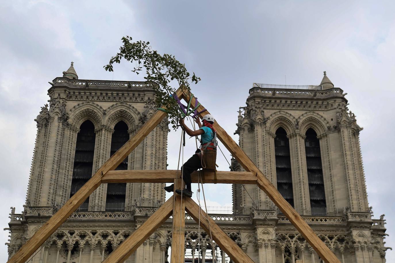 El objetivo es reconstruir los elementos dañados o destruidos tal como estaban originalmente