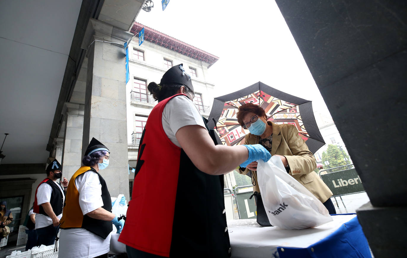 La SOF organiza la tradicional entrega del bollo y la botella de vino con motivo de las fiestas de San Mateo con un «estricto» protocolo de seguridad