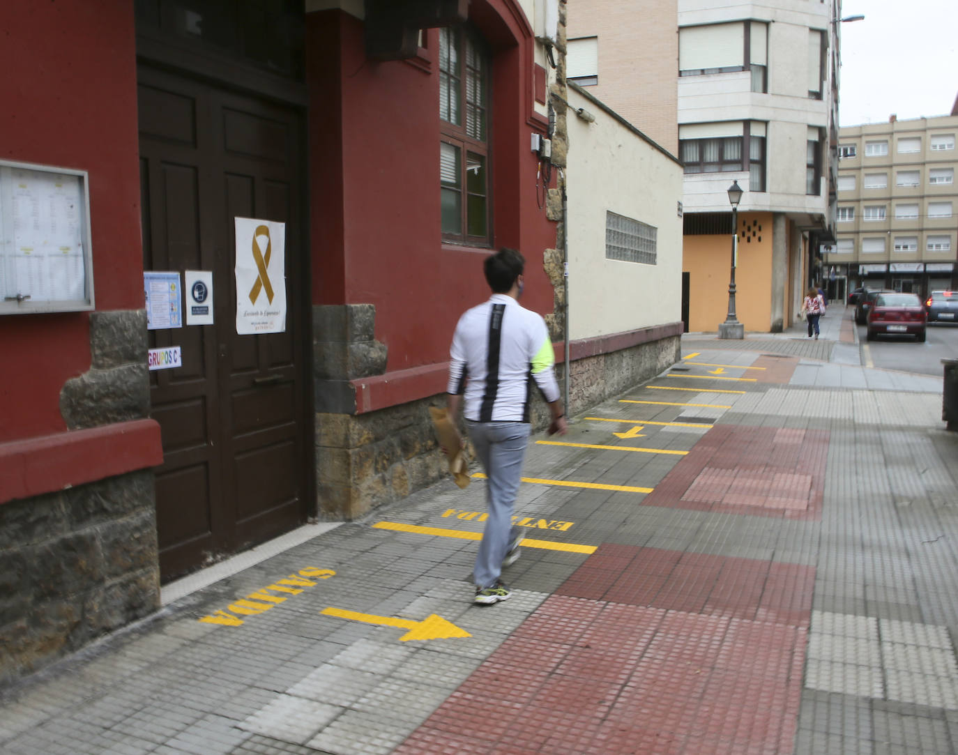 Los docentes ultiman los detalles para que el regreso a las aulas cumpla con los requisitos de seguridad.