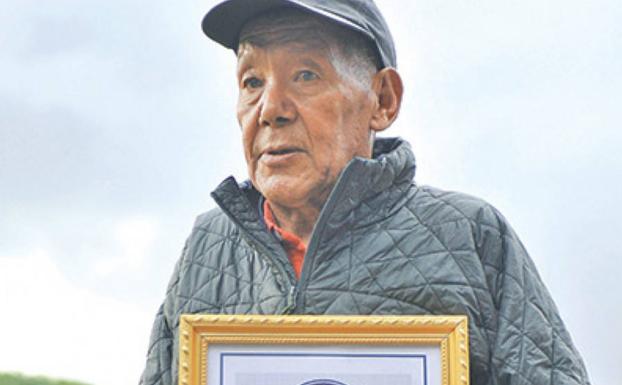 Fallece Ang Rita, el sherpa con más ascensos al Everest sin oxígeno