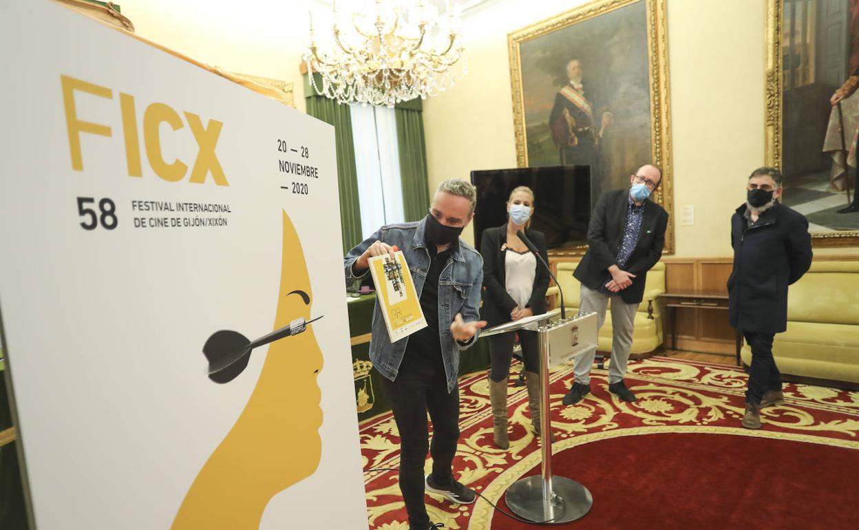 Marcos Recuero, Lara Martínez, Alejandro Díaz Castaño y Fran Gayo, en la presentación. 