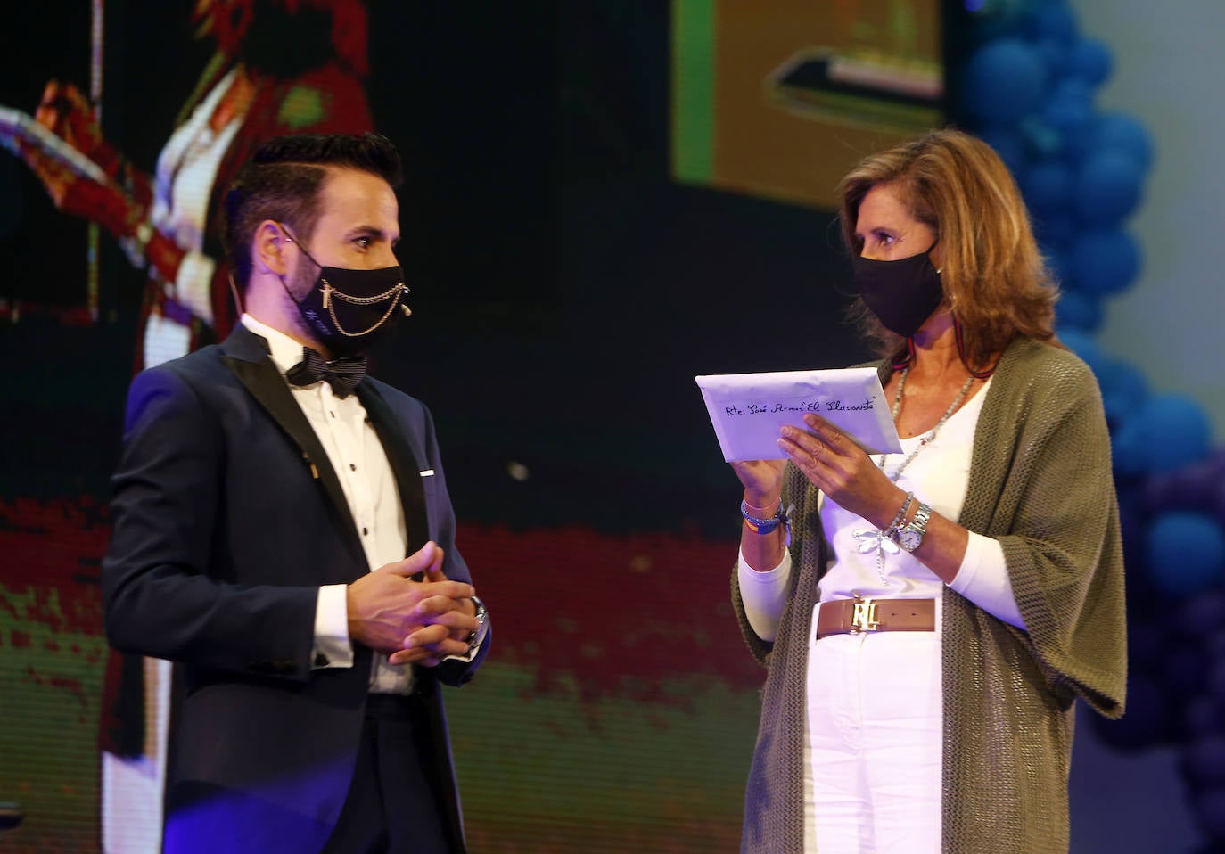 El ilusionista pone el broche final la programación de las fiestas de San Mateo con un espectáculo dirigido al público infantil. 