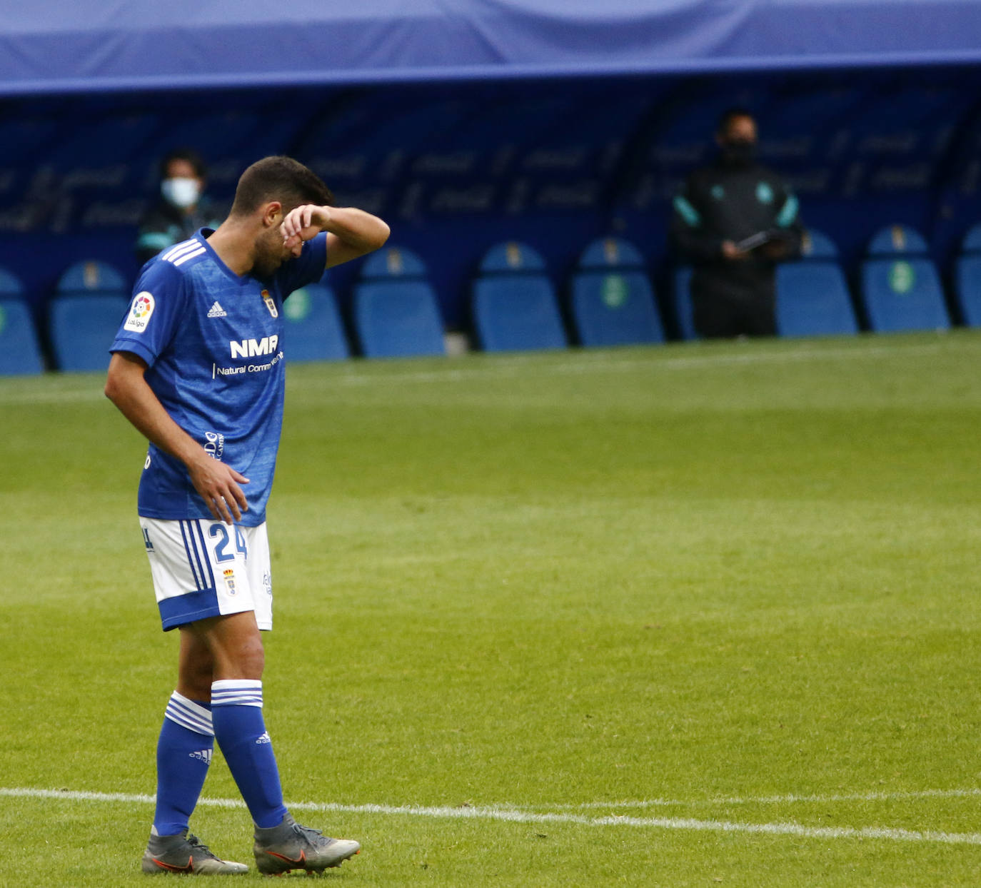 El conjunto azul encaja su primera derrota de la temporada en casa. 