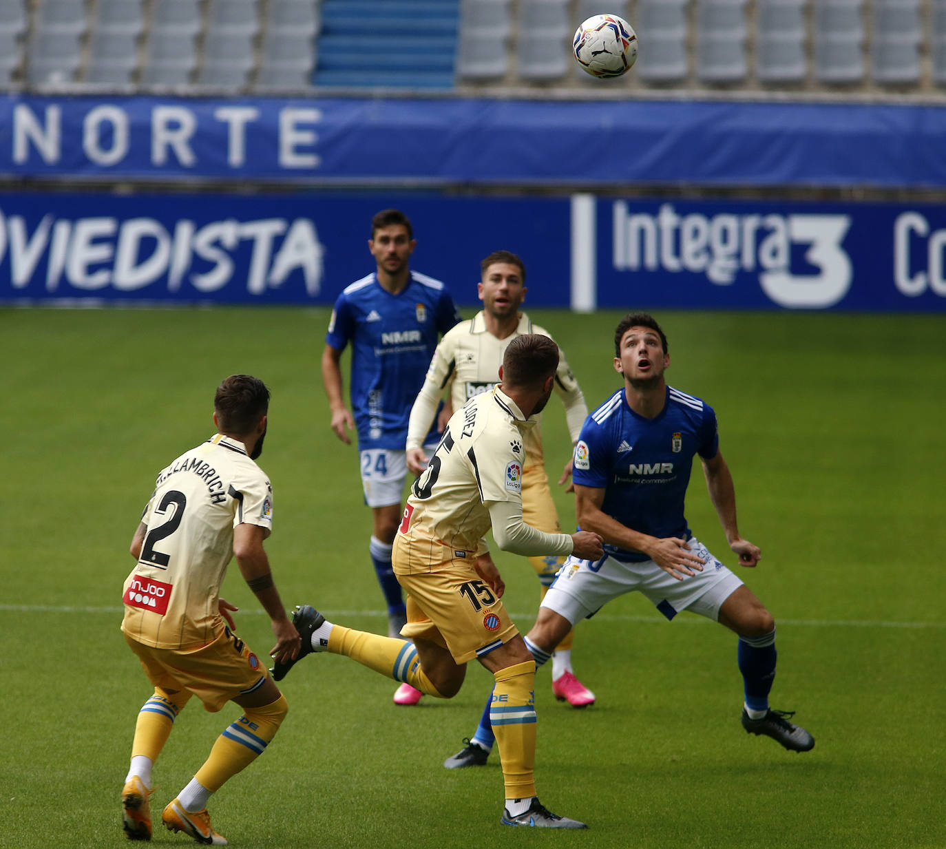 El conjunto azul encaja su primera derrota de la temporada en casa. 