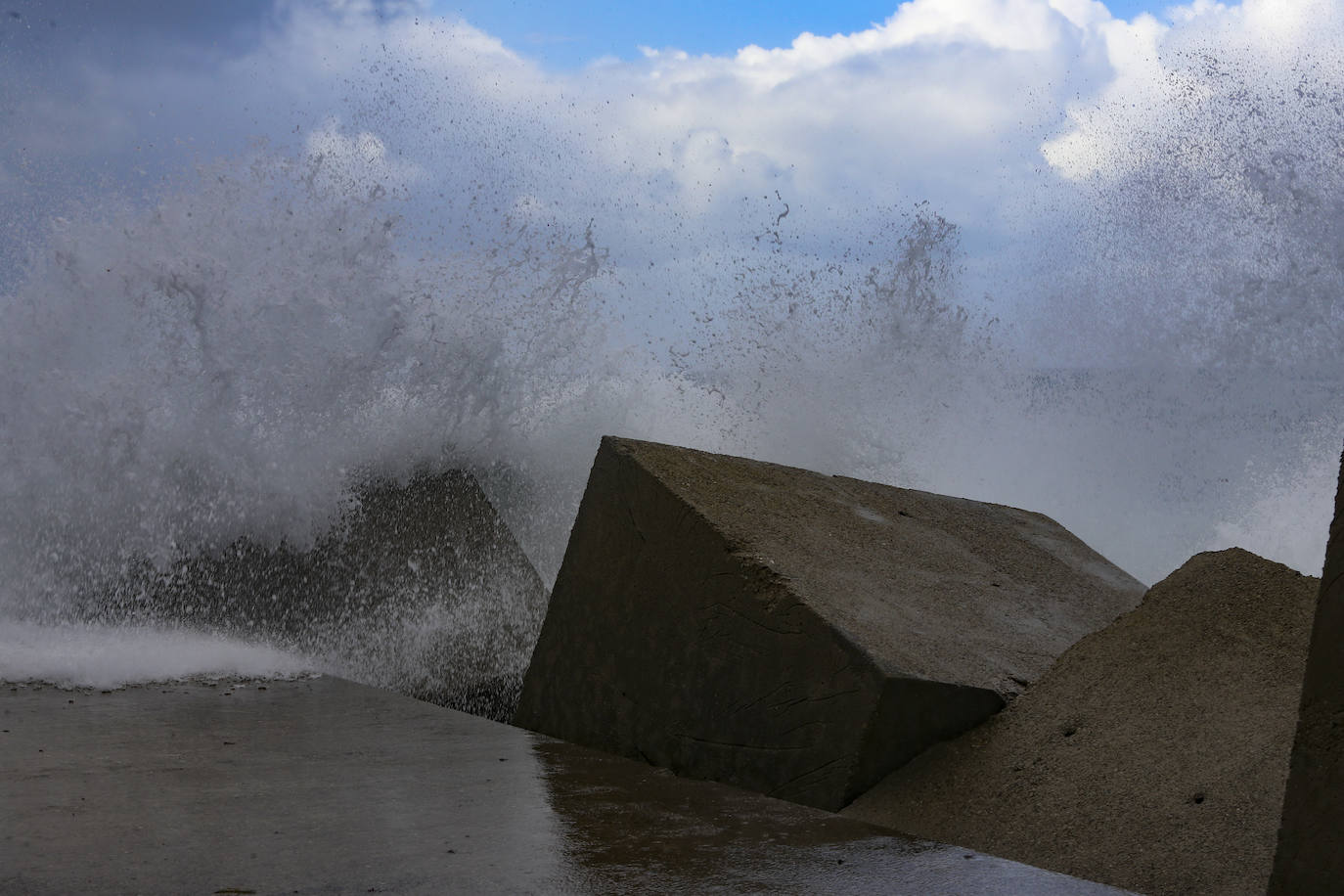 Asturias, en aviso por lluvia, viento y oleaje