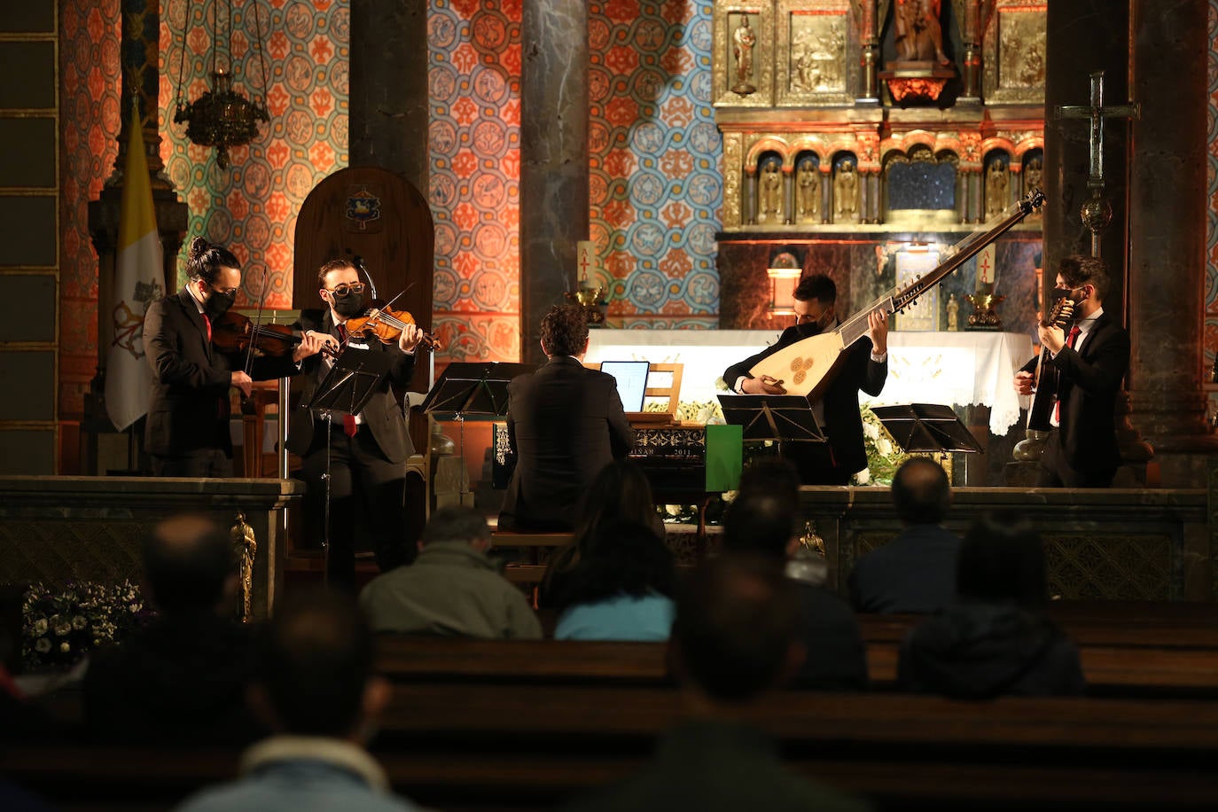 La Vega, Trascorrales o la Catedral fueron algunos de los escenarios de un evento del que el alcalde espera que «no salgan brotes, sino cultura»