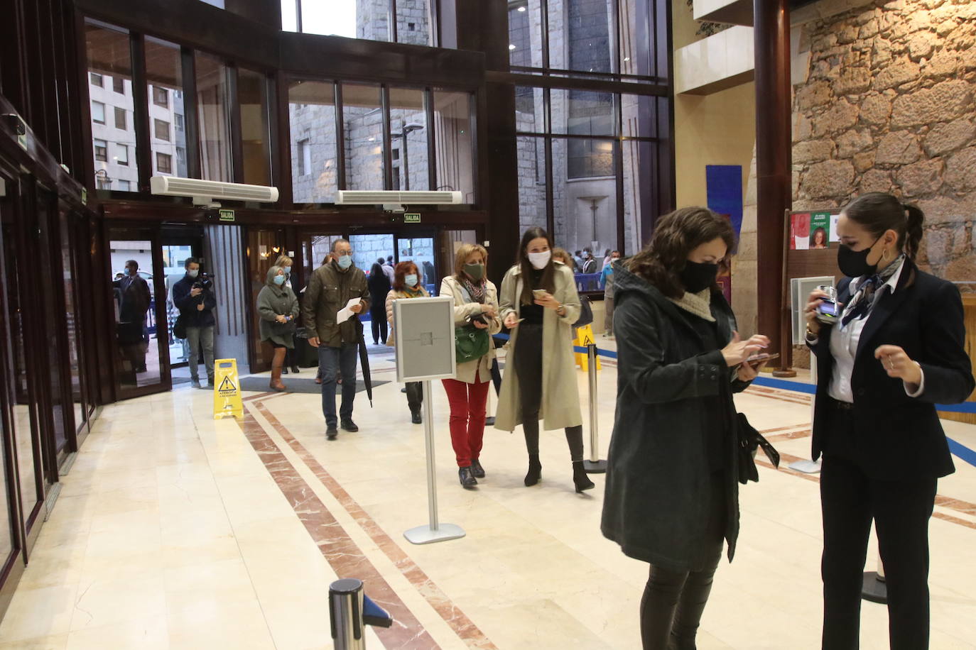 La Vega, Trascorrales o la Catedral fueron algunos de los escenarios de un evento del que el alcalde espera que «no salgan brotes, sino cultura»