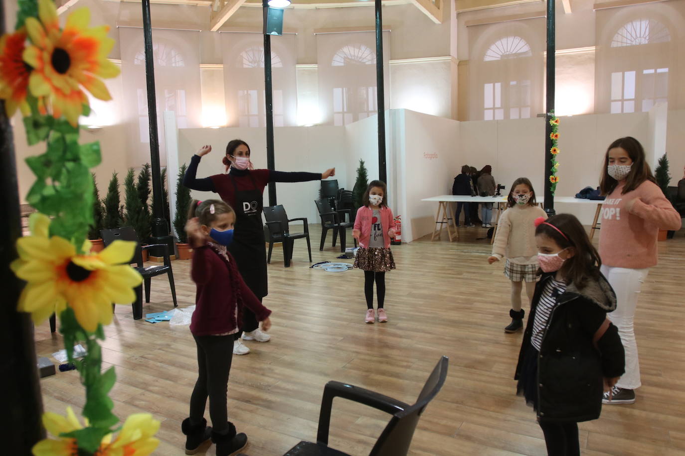 La Vega, Trascorrales o la Catedral fueron algunos de los escenarios de un evento del que el alcalde espera que «no salgan brotes, sino cultura»