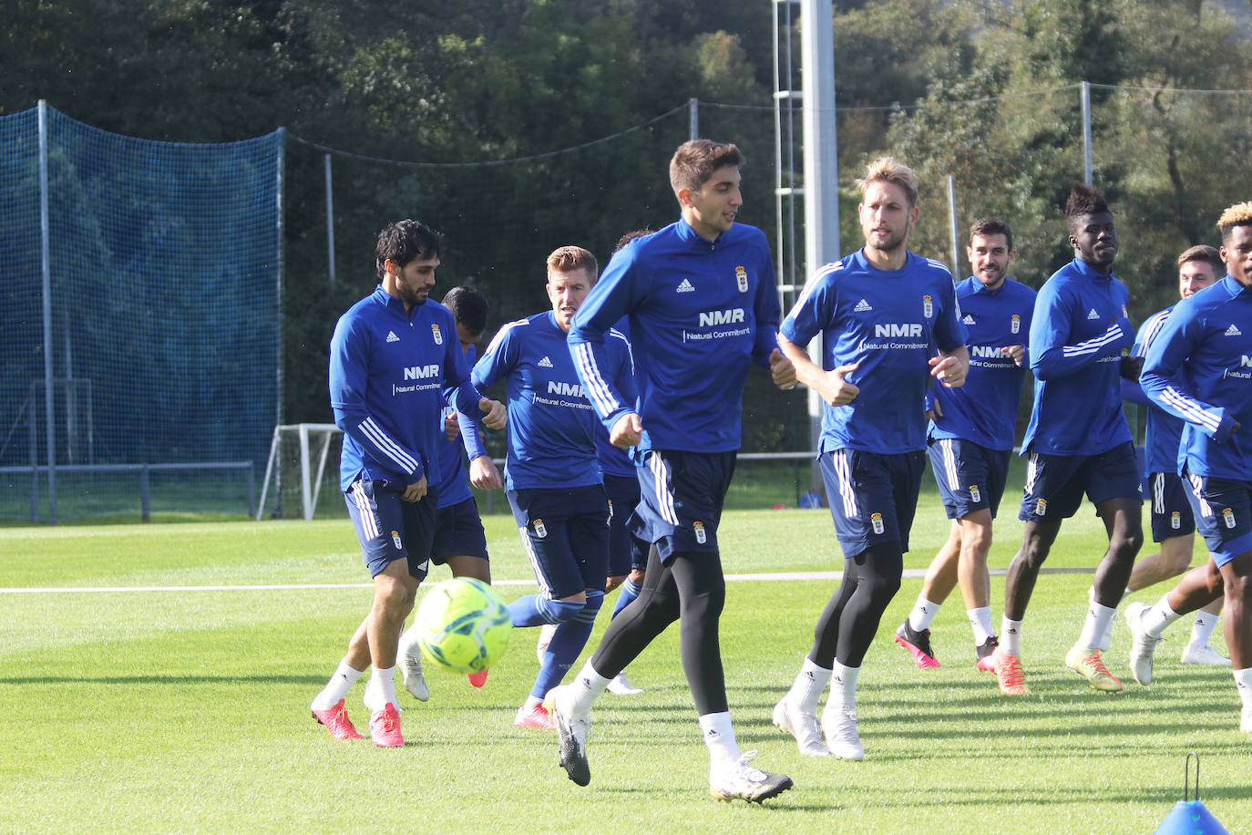 Los azules ya han comenzado a preparar el derbi asturiano, que se disputa este fin de semana. 