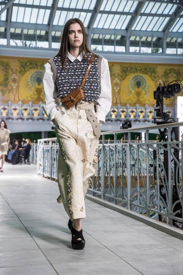 Fotos: El futurismo ochentero de Vuitton cierra la pasarela parisina