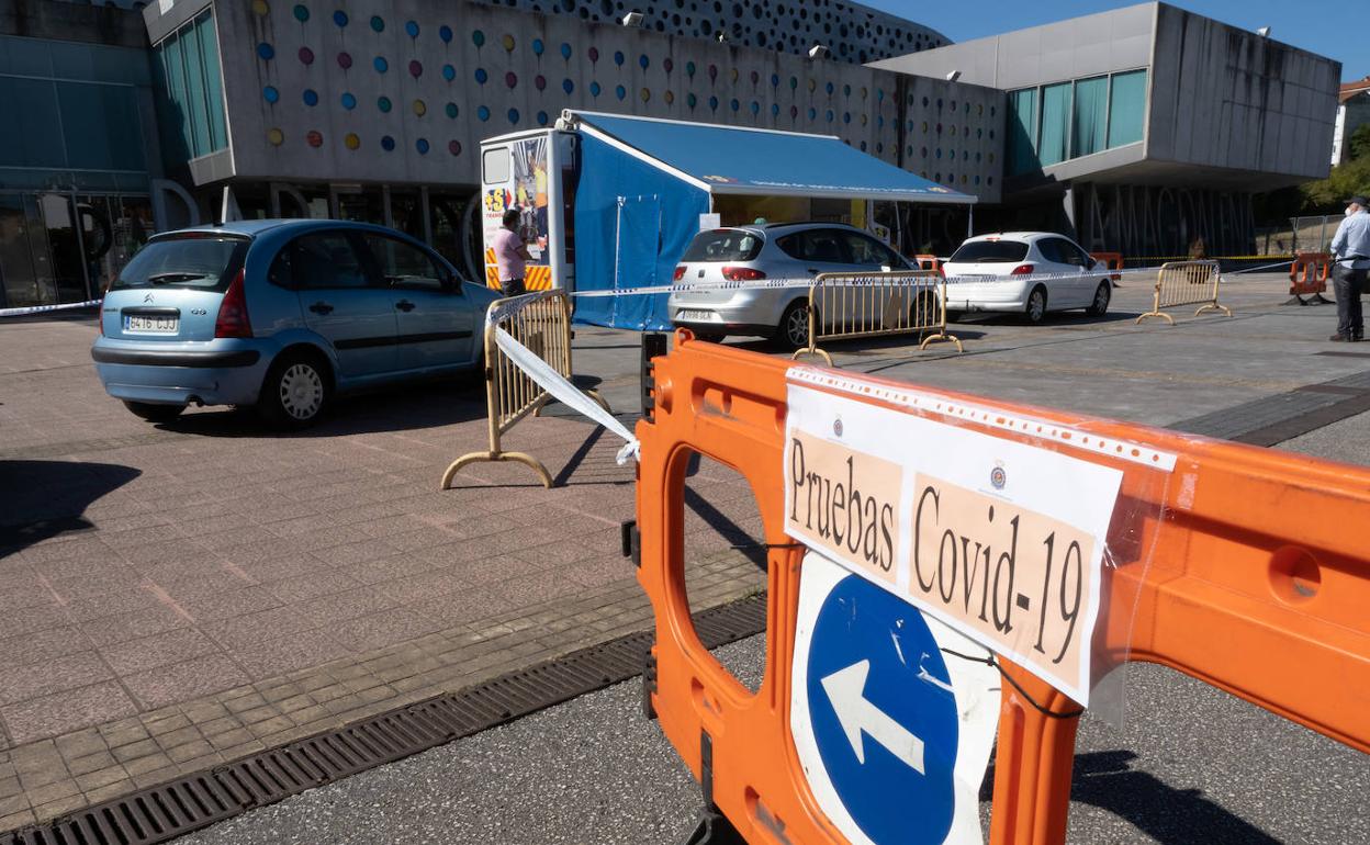 Un punto de realización de pruebas de covid-19 en Avilés. 