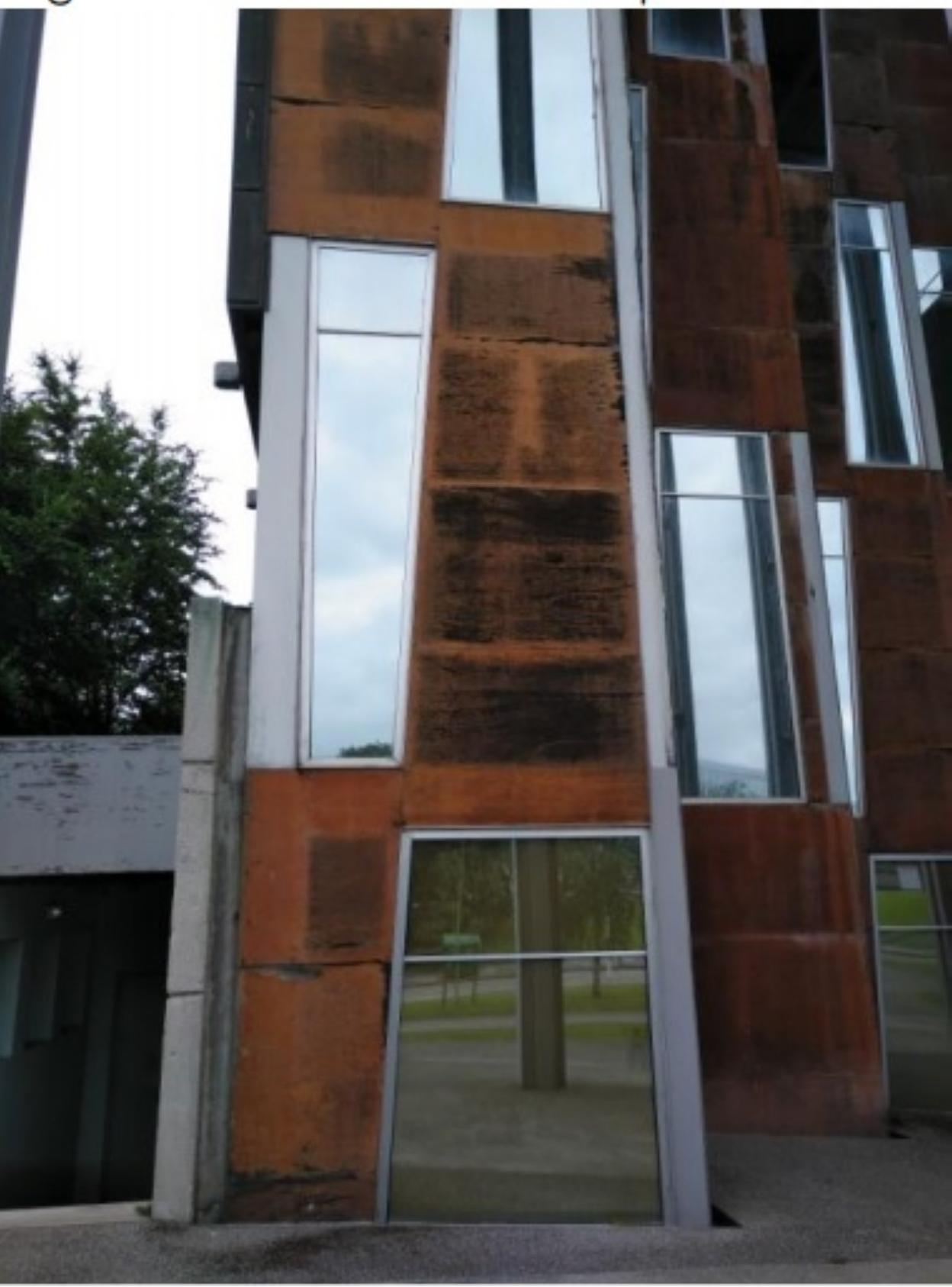 Contrachapado deteriorado.