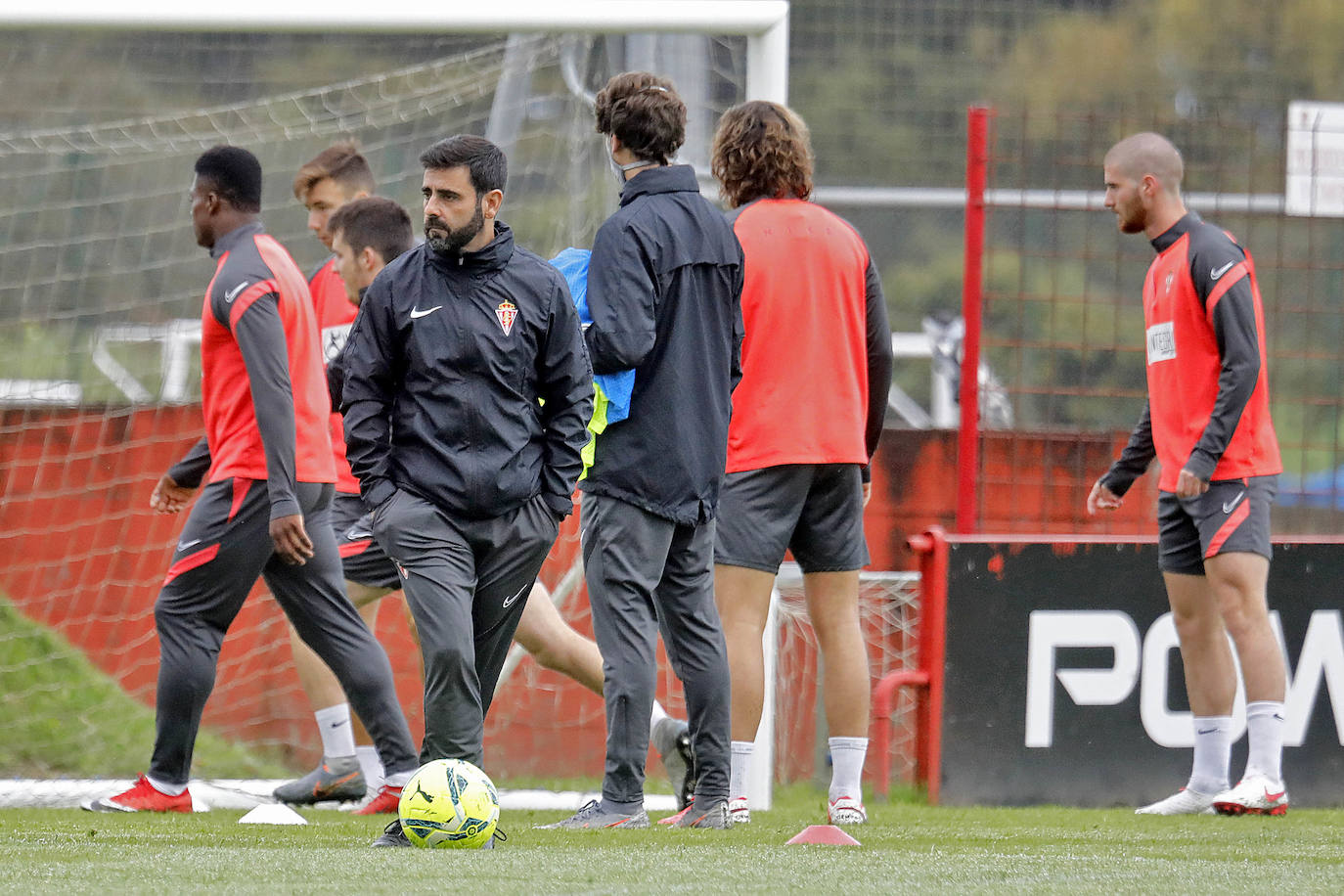 Fotos: Entrenamiento del Sporting (10/10/2020)