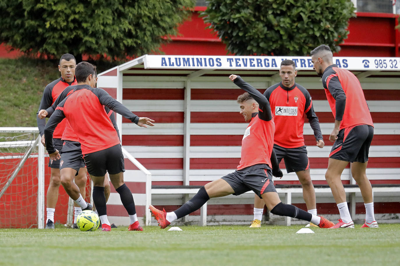 Fotos: Entrenamiento del Sporting (10/10/2020)