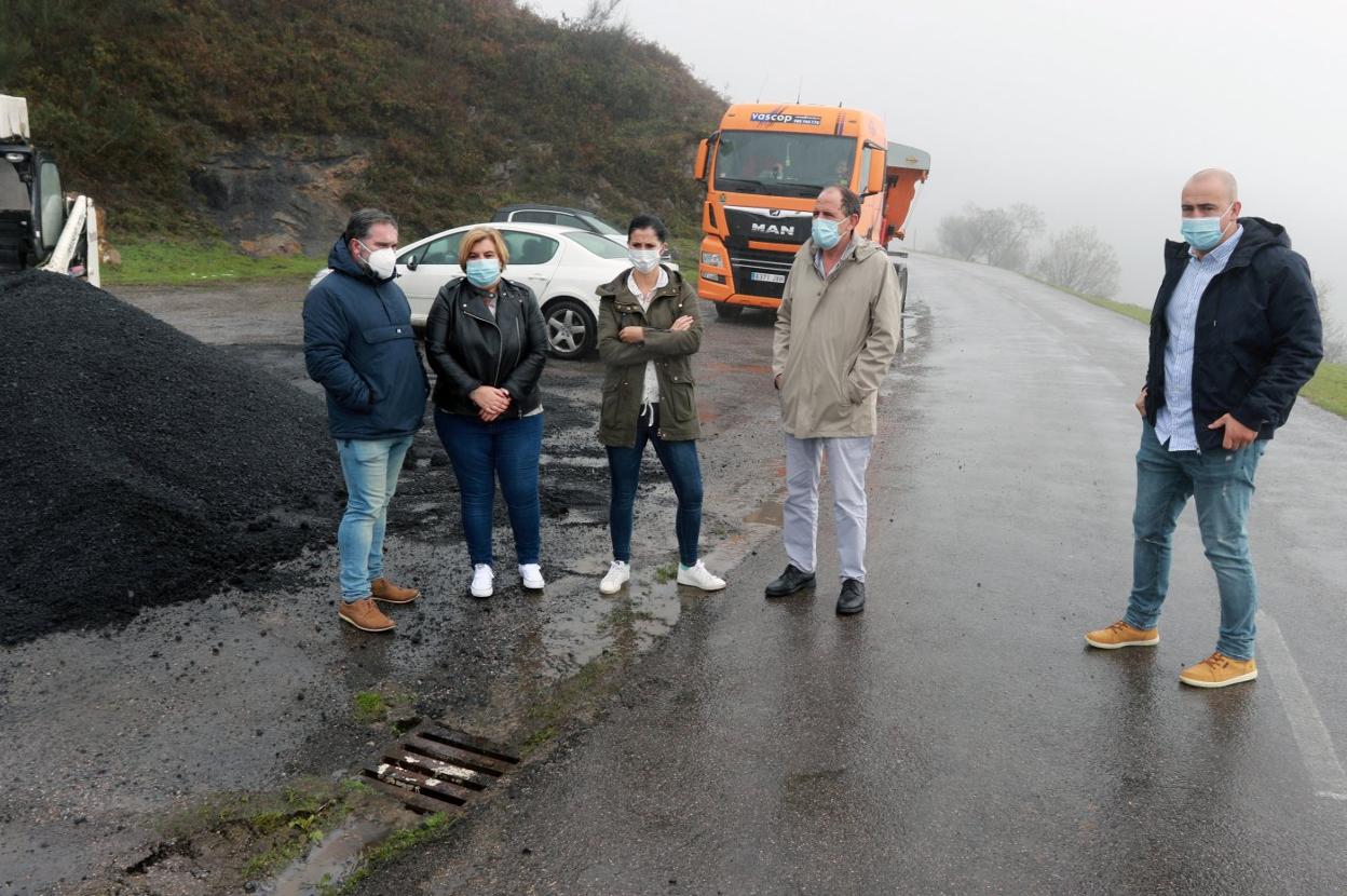 Visita de las obras de asfaltado en L'Angliru. 