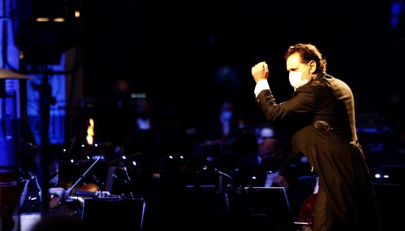 La Orquesta Sinfónica del Principado (OSPA) interpretó este jueves las obras más representativas de los Premios Princesa de Asturias de las Artes: Ennio Morricone y John Williams. Todo ello bajo la dirección de Andrea Morricone y Óliver Díaz.