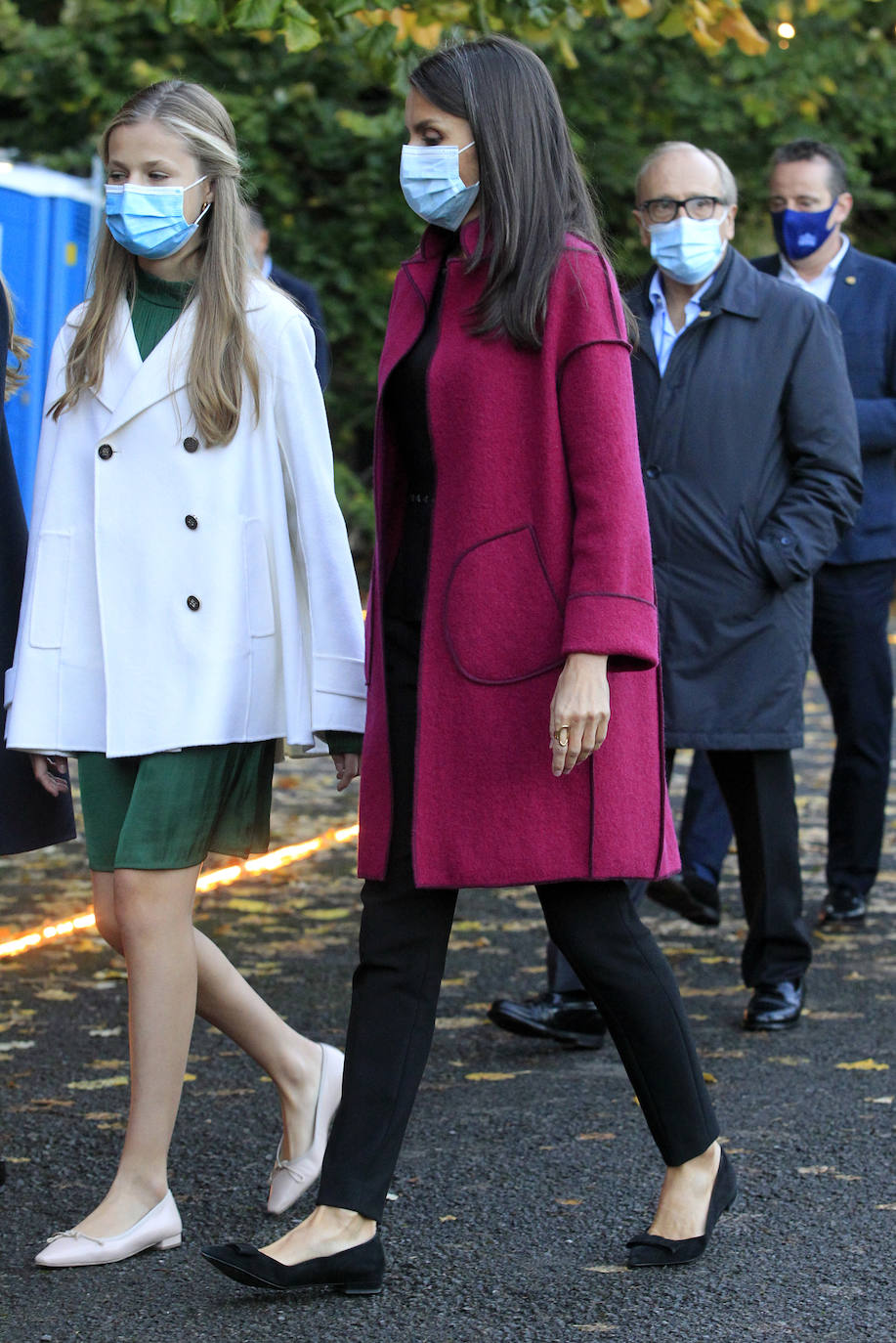 Felipe VI, la Reina Letizia, la Princesa Leonor y la infanta Sofía han recorrido las instalaciones culturales de la Semana de los Premios Princesa