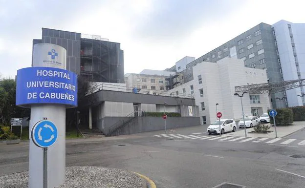 Coronavirus en Asturias | El contagio de covid de una cardióloga de Cabueñes obliga a poner en cuarentena a 9 profesionales