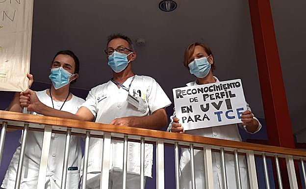 La concentración de los trabajadores de Cabueñes este miércoles. 