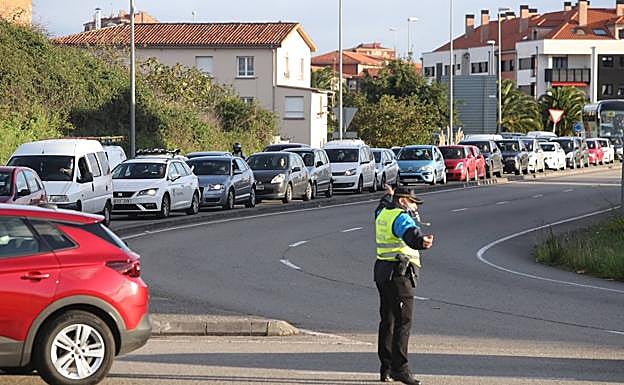 Galería. Controles de la Policía en Gijón.