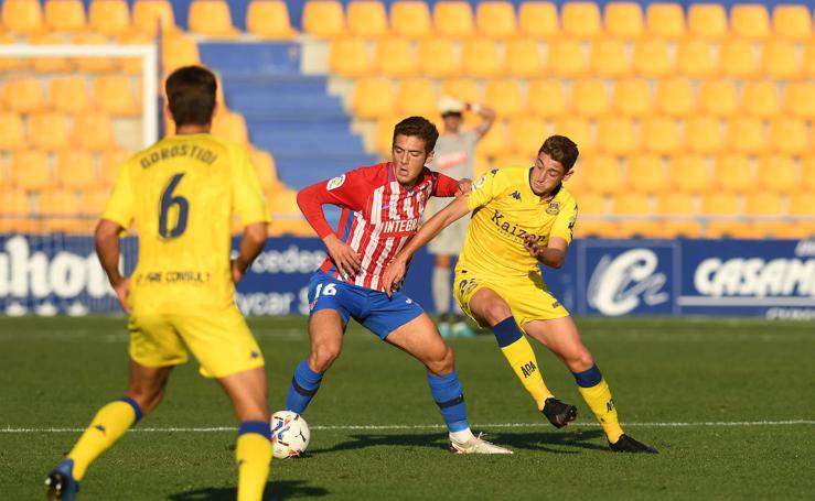 Las imágenes del partido entre el Alcorcón - Sporting 