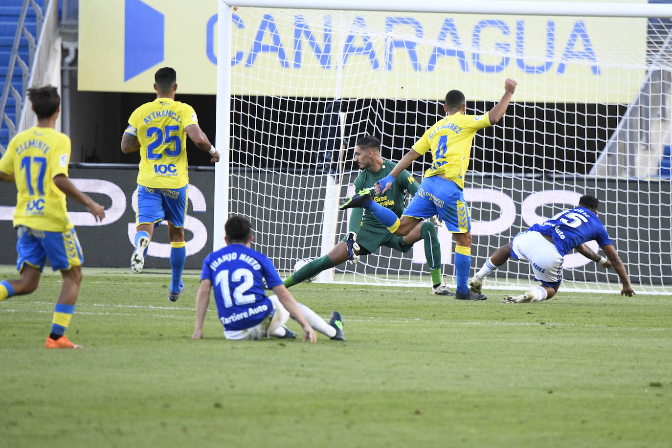 Jugadas del partido disputado este sábado en tierras canarias entre Las Palmas y el Real Oviedo. 
