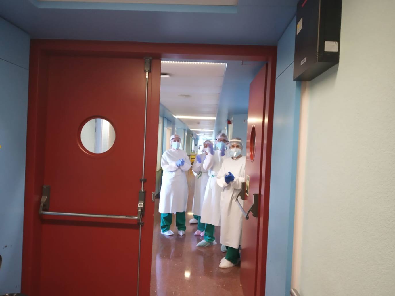 El personal de Cabueñes reclama la dimisión de la gerencia y de la dirección del hospital en una nueva protesta 