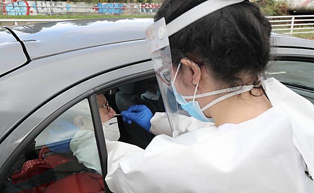 Illa insiste en esperar «dos o tres semanas» para evaluar medidas antes del confinamiento domiciliario