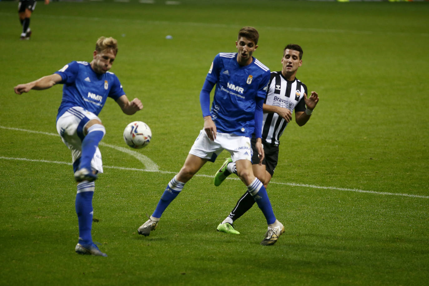 Fotos: Las imágenes del Real Oviedo - Castellón