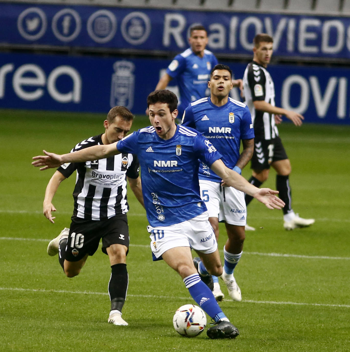 Fotos: Las imágenes del Real Oviedo - Castellón