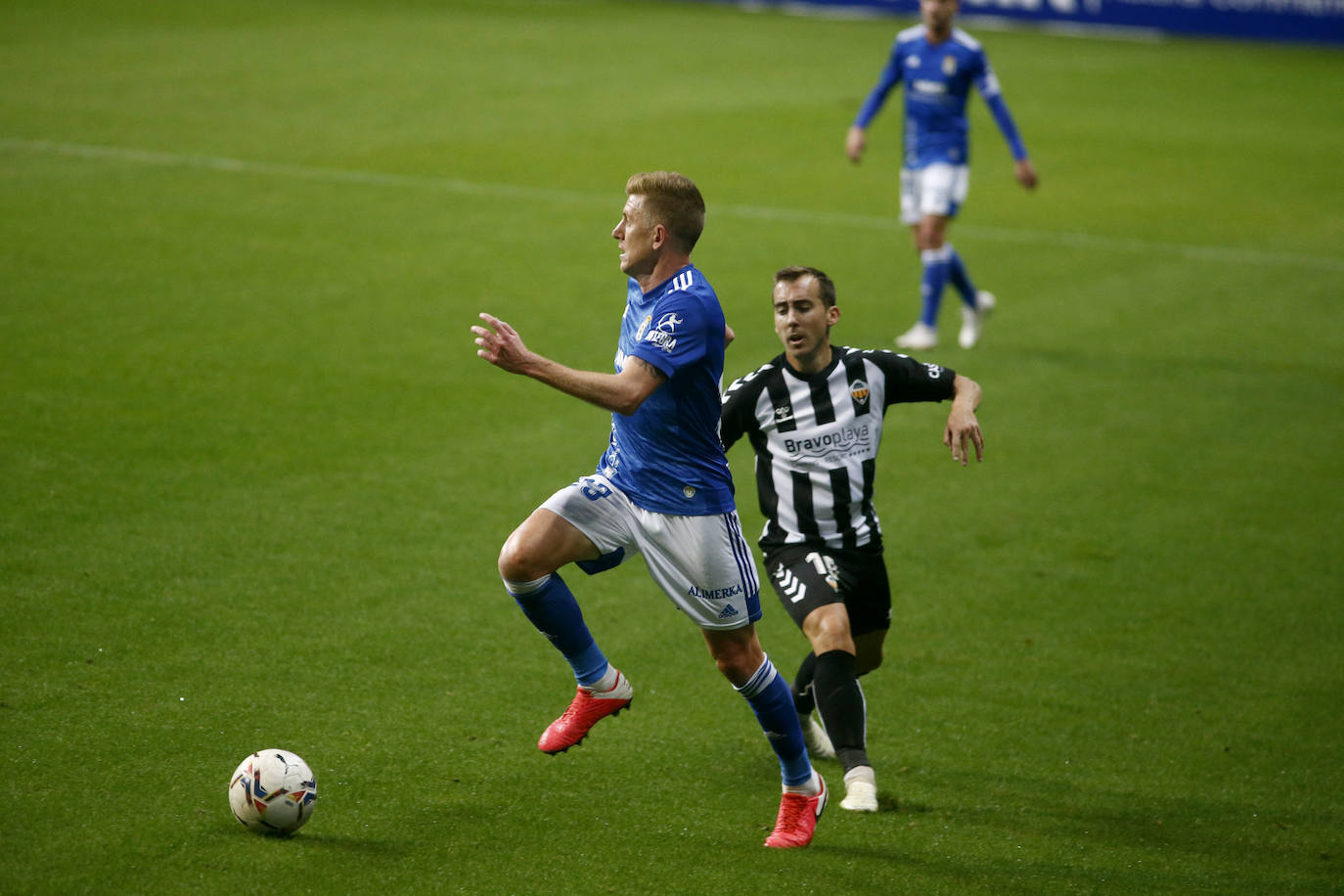 Fotos: Las imágenes del Real Oviedo - Castellón