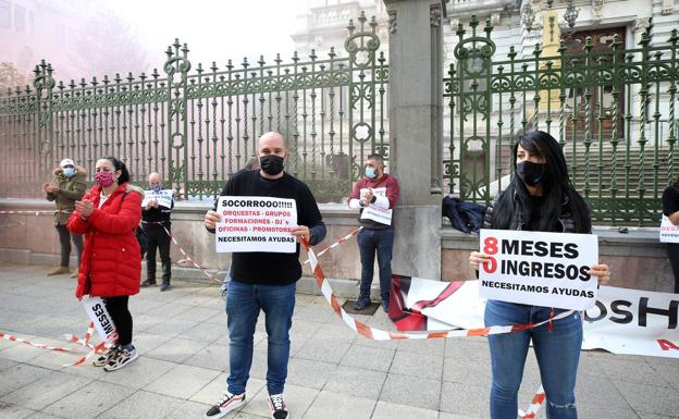 Imagen. «¡Socorro! Necesitamos ayudas», claman los sectores afectados por las medidas de la pandemia