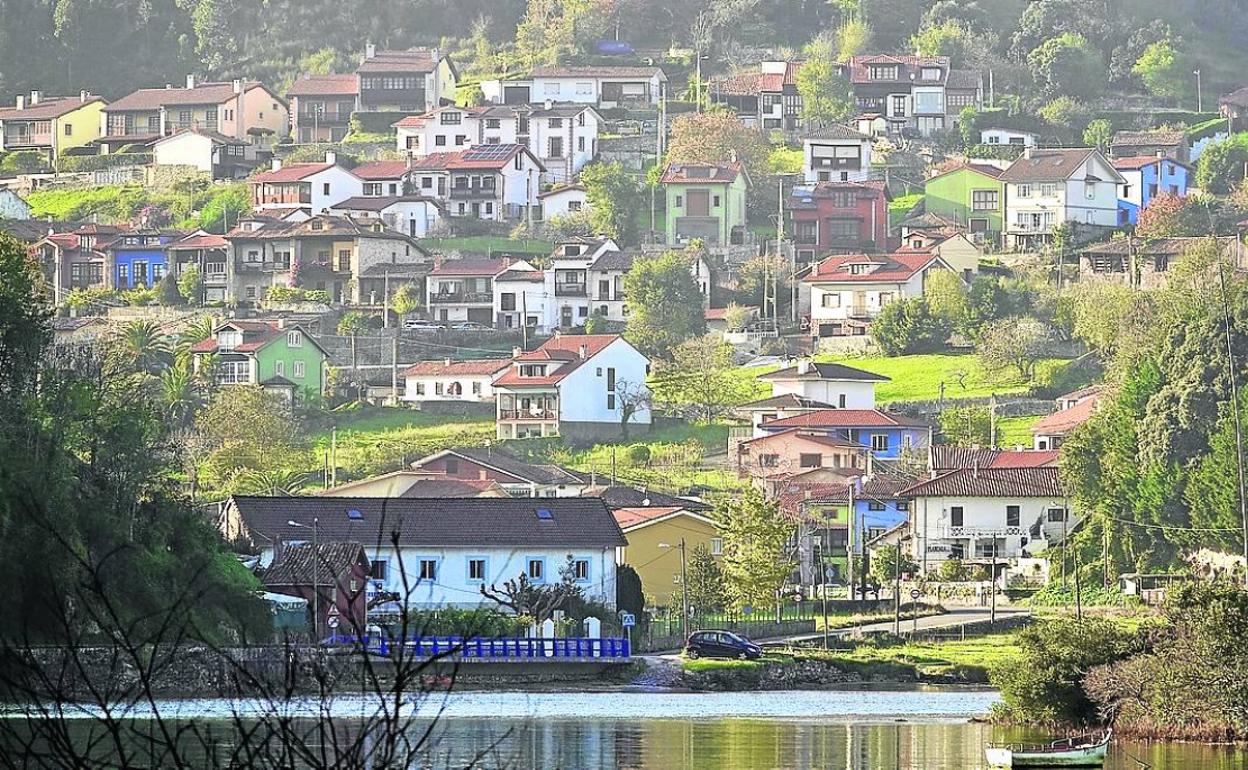 La localidad de Niembro será una de las beneficiadas por las mejoras en el saneamiento.
