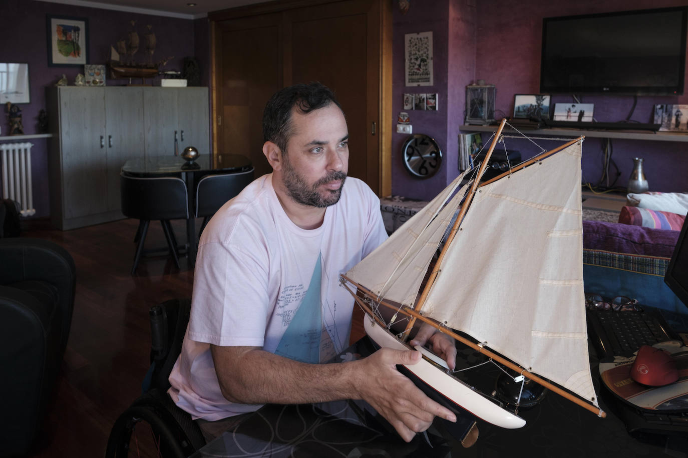 Tanto la casa como el acceso a la terraza se han acomodado para el desplazamiento en silla de ruedas.