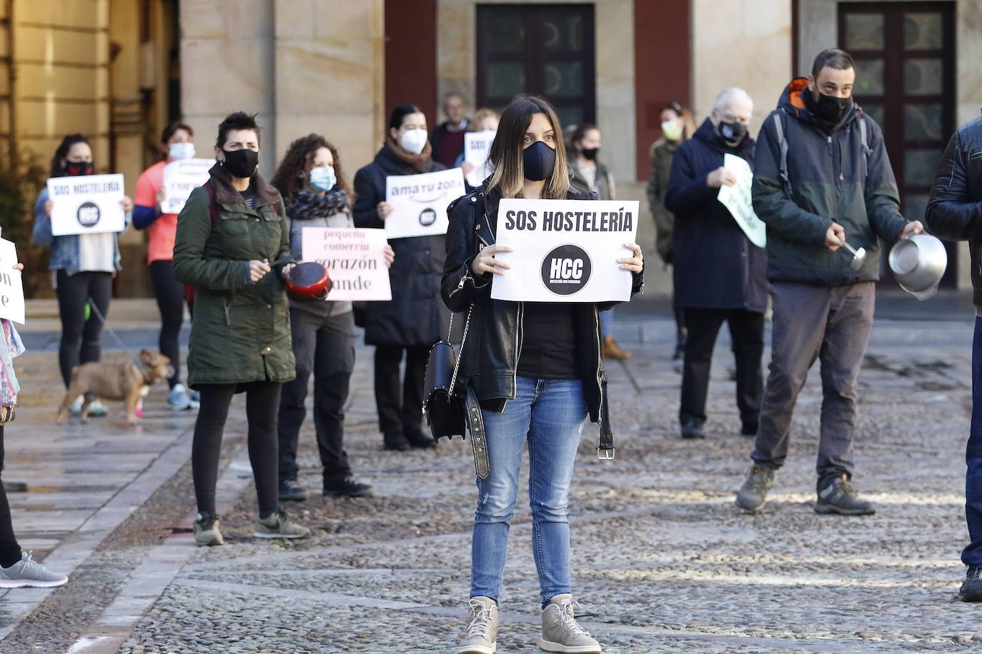 La 'cacerolada' de Hostelería con Conciencia ante la dramática situación por la que atraviesa el sector 