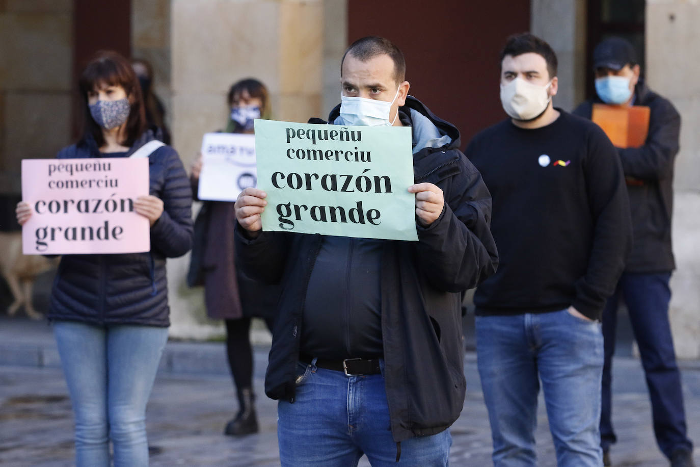 La 'cacerolada' de Hostelería con Conciencia ante la dramática situación por la que atraviesa el sector 