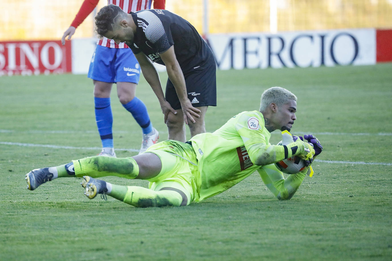 Fotos: Sporting B 1-1 Lealtad, en imágenes