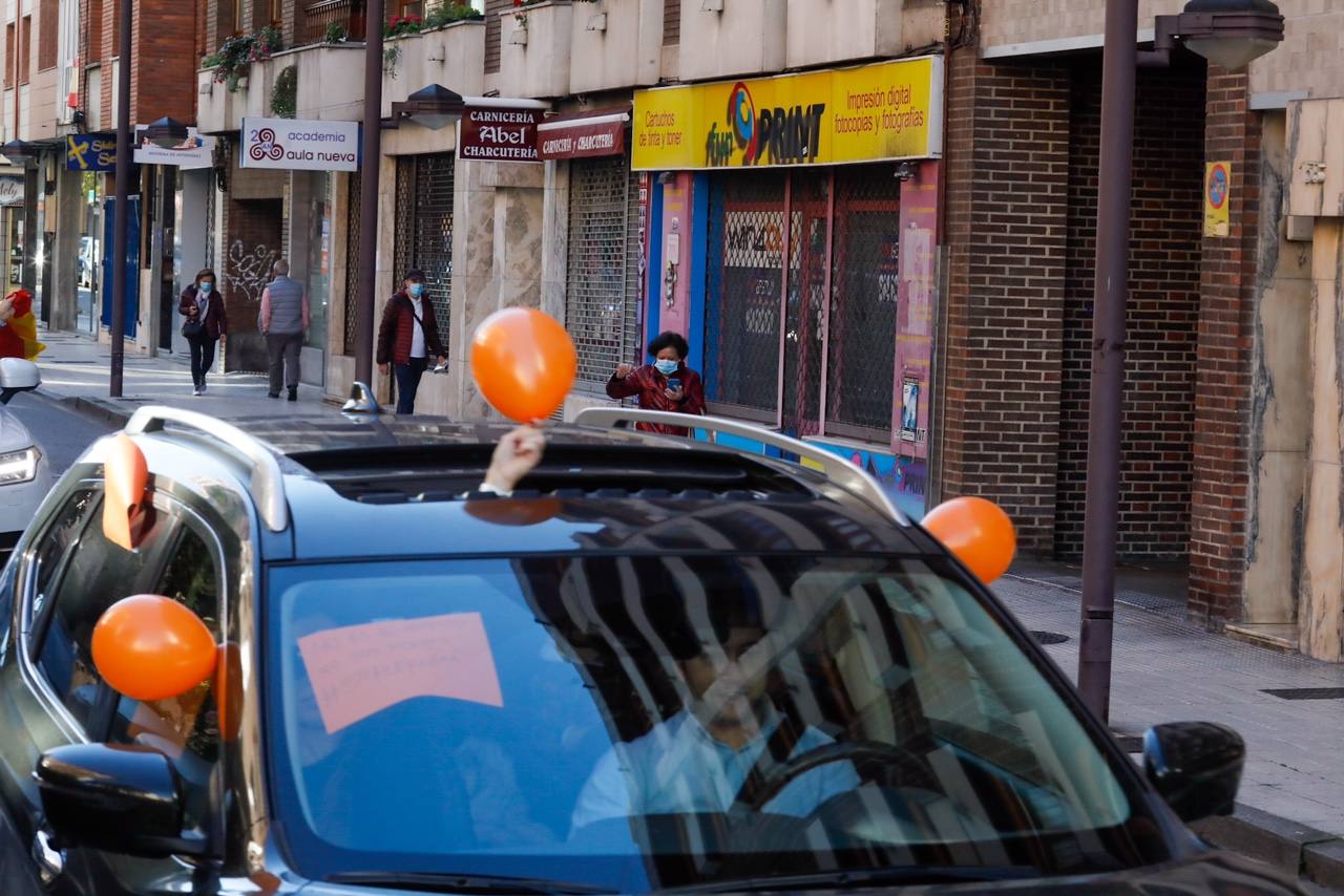 Protestan contra «el control político de la educación» y «los recortes en la libertad de enseñanza»