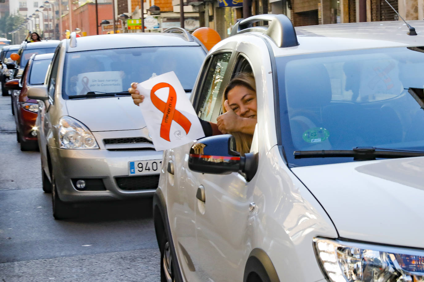 Protestan contra «el control político de la educación» y «los recortes en la libertad de enseñanza»