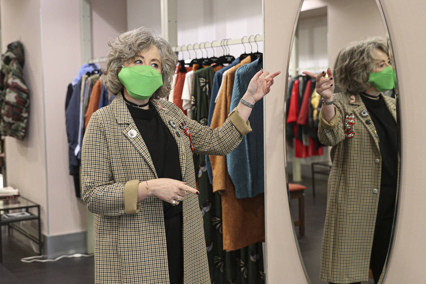 El pequeño comercio asturiano también se ha querido sumar este viernes a las ofertas del Black Friday.