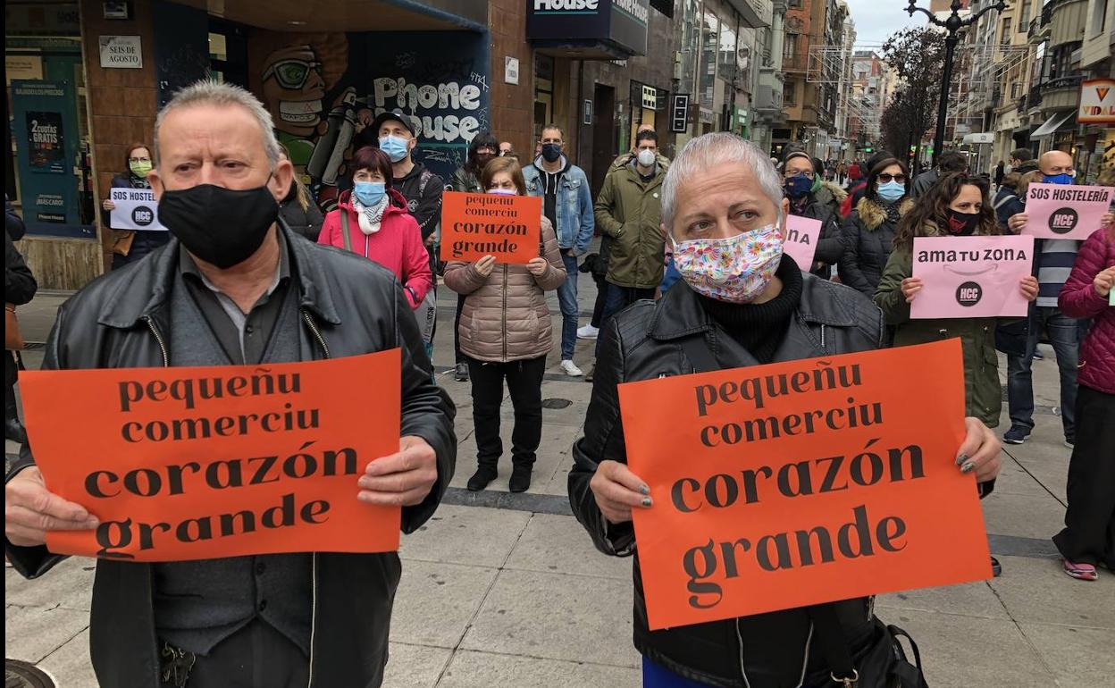 «Entendemos que hay que cerrar pero no nos pueden dejar vendidos»