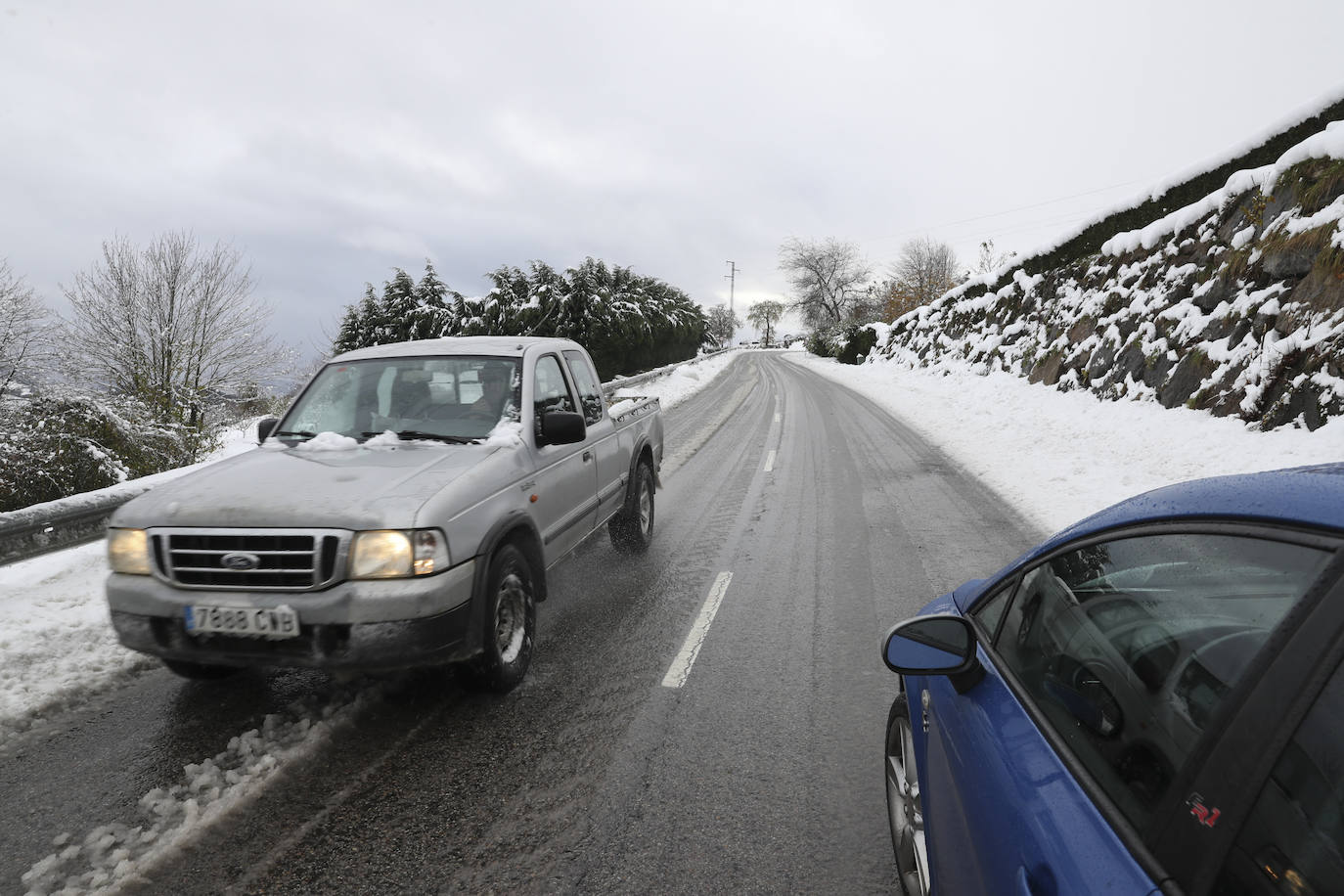 Copiosas nevadas, fuertes rachas de viento y oleaje en la primera borrasca invernal