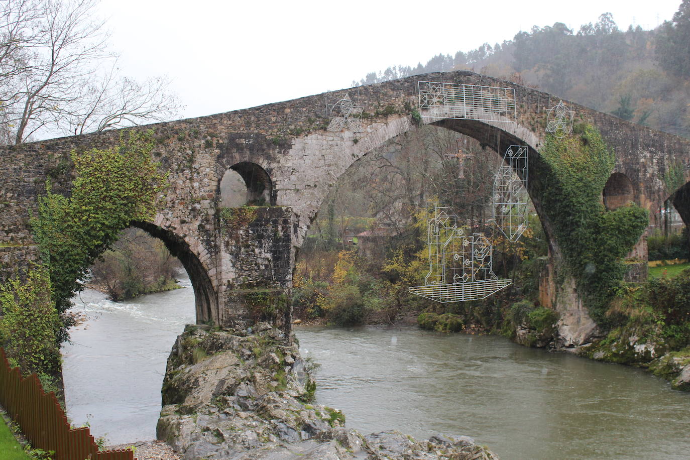 Copiosas nevadas, fuertes rachas de viento y oleaje en la primera borrasca invernal
