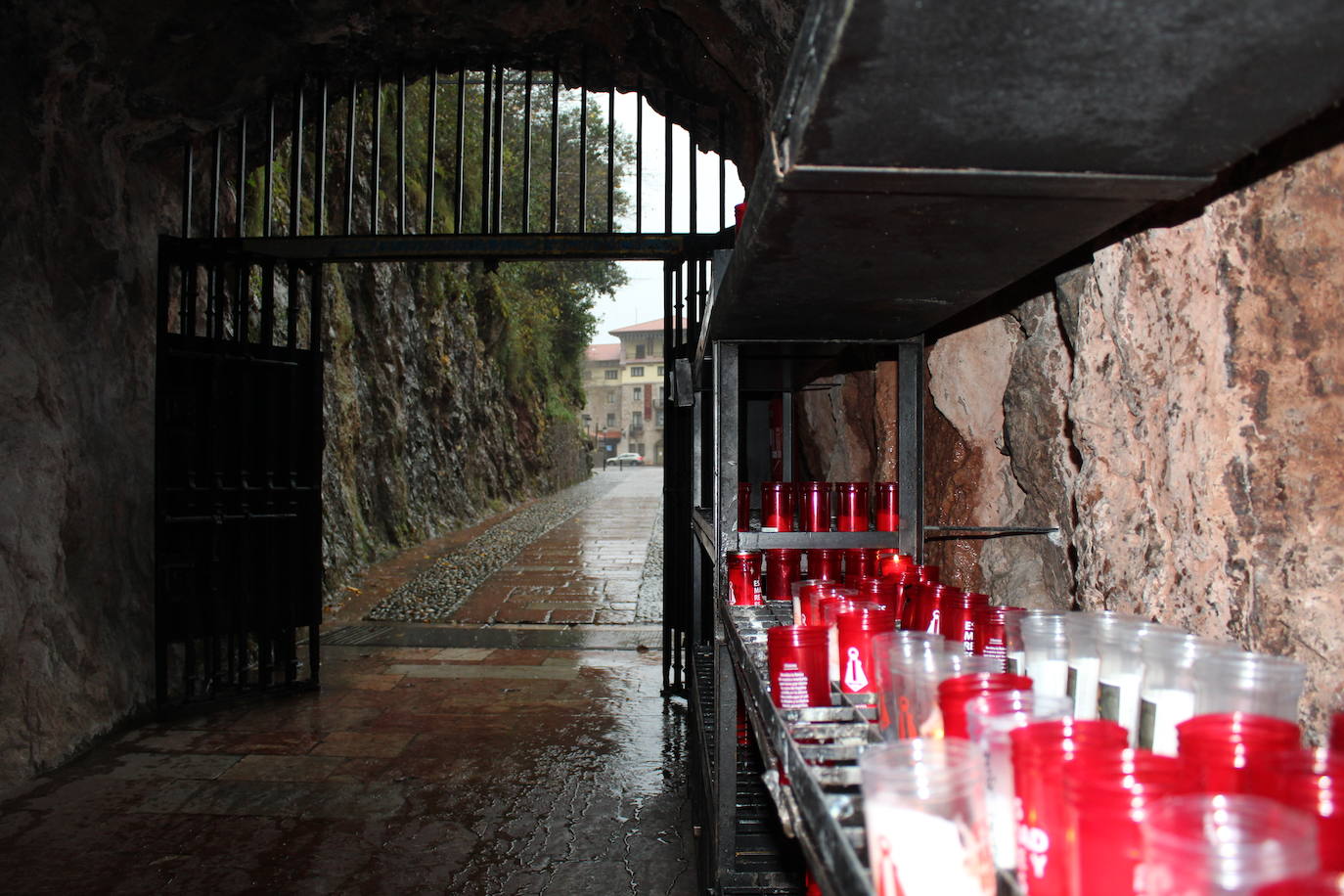 Copiosas nevadas, fuertes rachas de viento y oleaje en la primera borrasca invernal