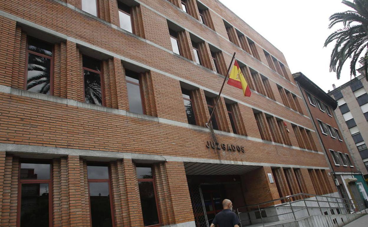 Edificio de los Juzgados de Mieres.