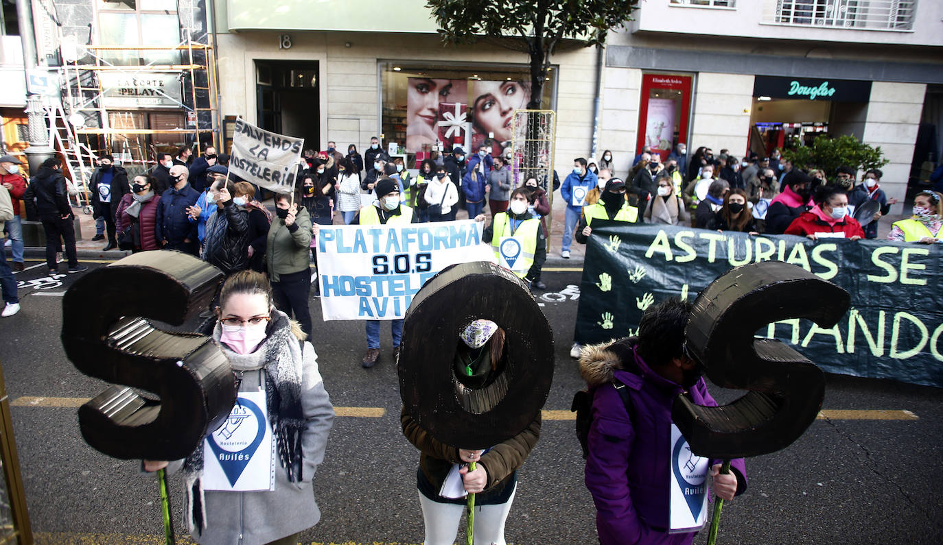 Más de doscientos empresarios de toda la región exigen ante la Junta la «reapertura viable» de los locales y no «un nuevo cierre encubierto»