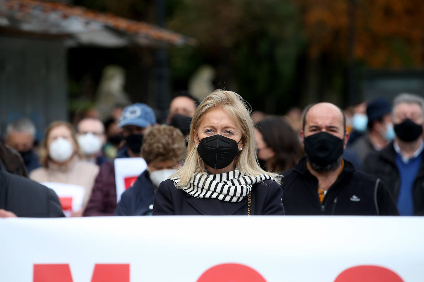 Cientos de hosteleros volvieron a protestar en Oviedo por las restrictivas medidas impuestas por el Principado para la reapertura. Previamente, los trabajadores del sector cultural también se concentraron en la capital para reivindicar que su gremio también es «parte de la solución». 